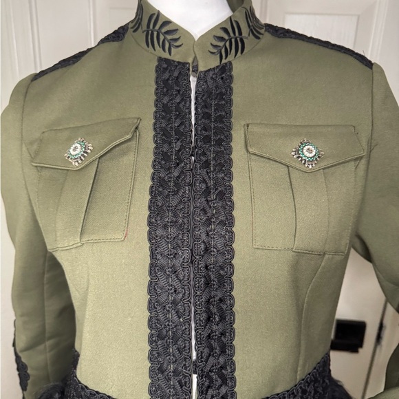 The Extreme collection military Green
Black fur jacket size 38 Unique. - Picture 4 of 17